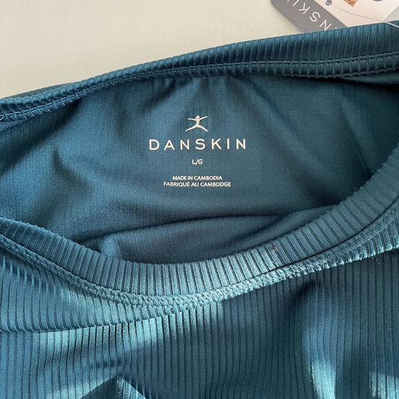 Danskin active top new with tags - Picture 3 of 3